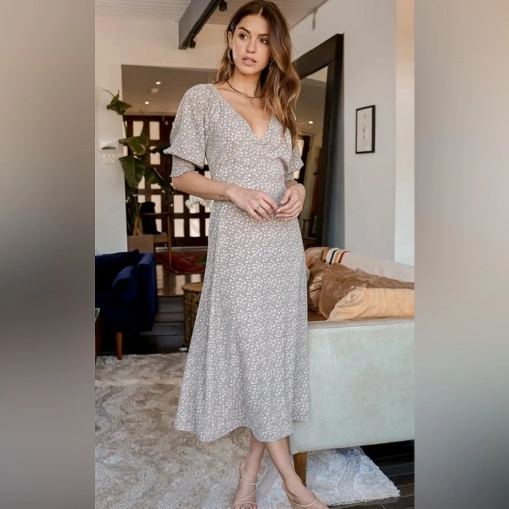 Lulus Lush Times With You Sage Green Floral Puff Sleeve Midi Dress Womens Sz XS - Picture 3 of 10